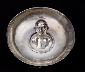 Dish with the bust of a man inside, from the Boscoreale Treasure, near Pompeii (front view)